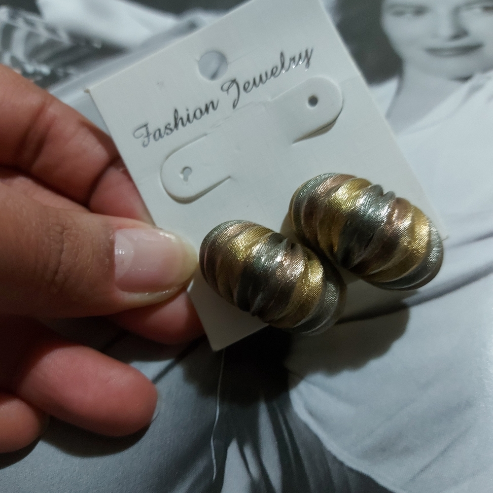 3/$35 Earrings